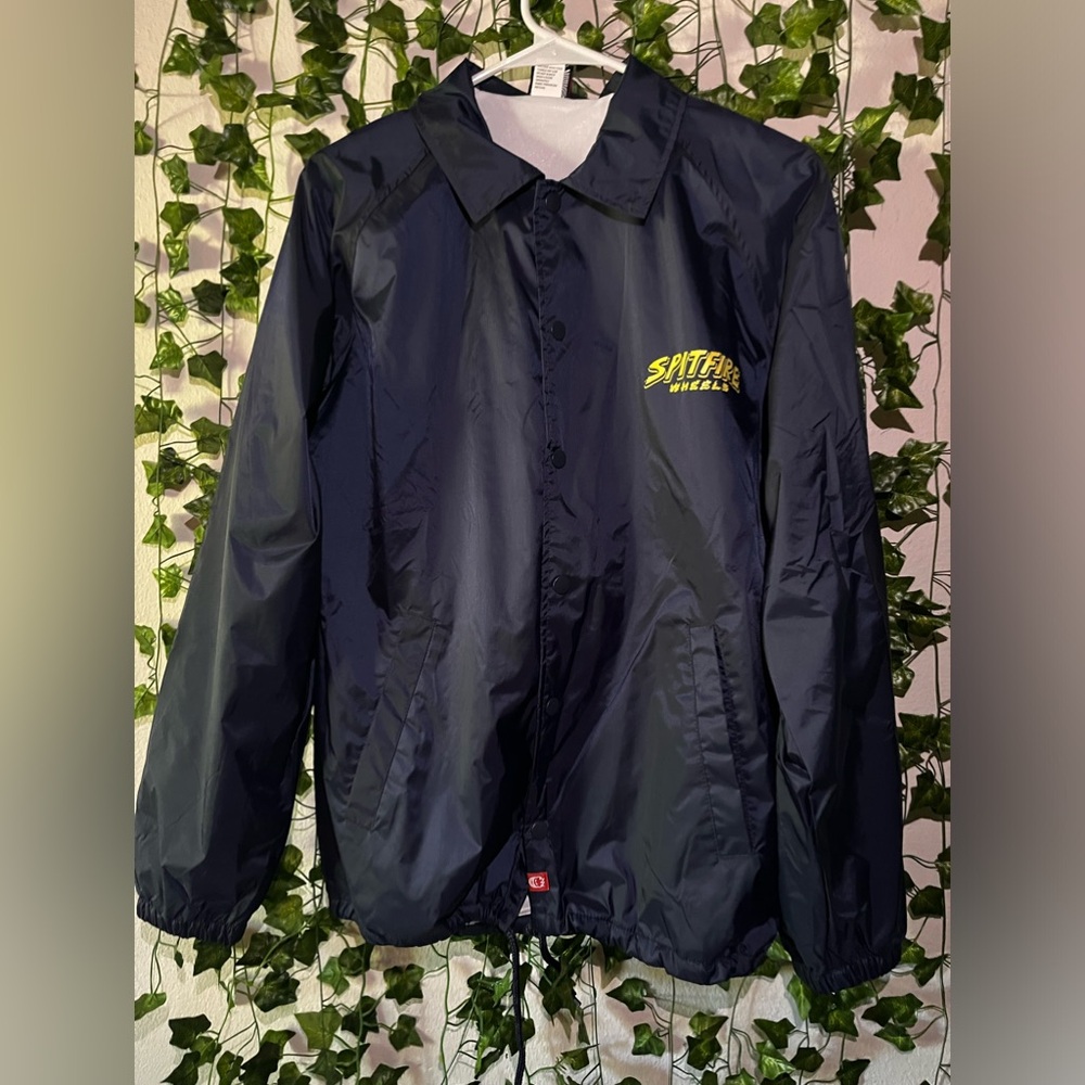 NAVY BLUE ZUMIEZ BUTTON UP
